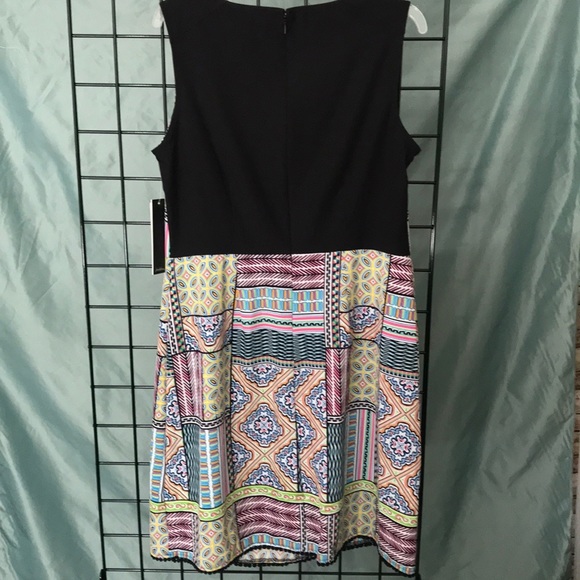 ON HOLD  Nicole Miller Studio * Bright Print Dress - Picture 7 of 8